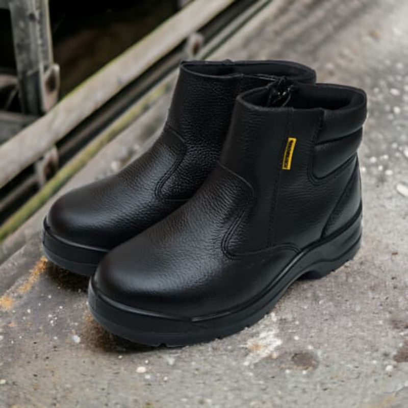 Safety Shoes / Sepatu Pengaman Gladiator - Krisbow Original 100%