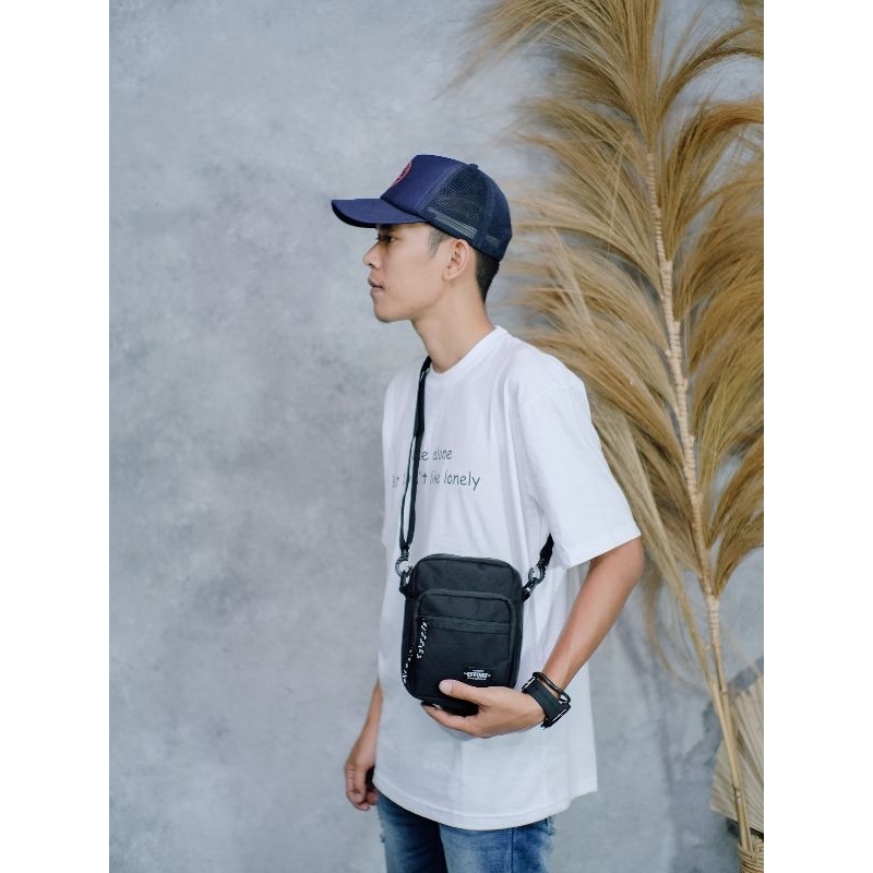 tas slempang pria effort