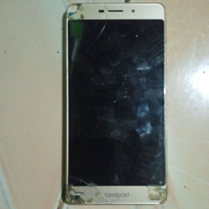hp Coolpad sky (3) E502