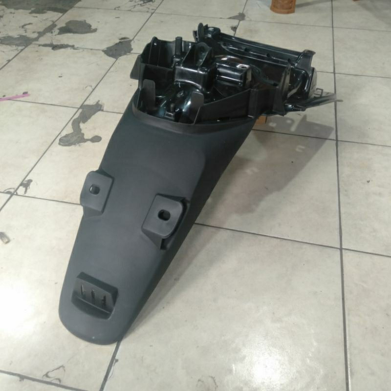 Spakbor belakang Scoopy fi 2013-2016