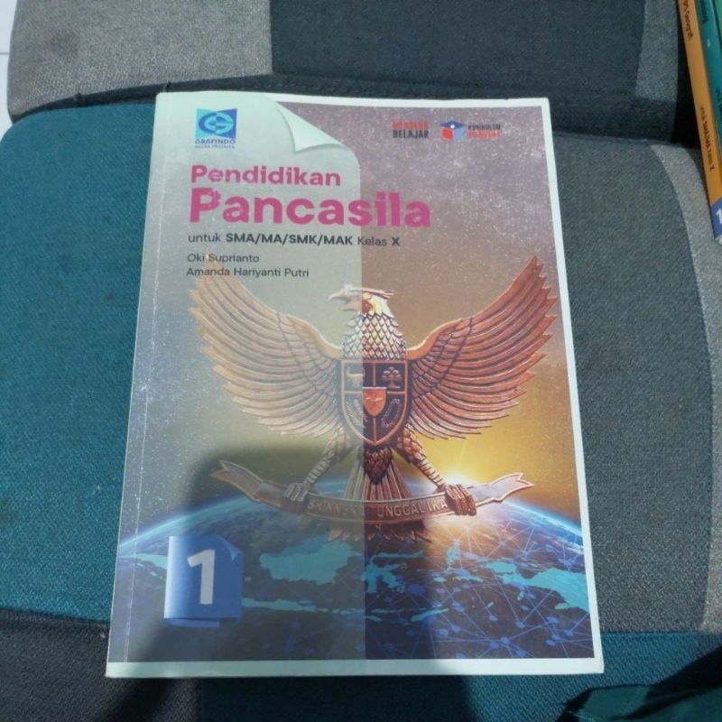 

Pendidikan Pancasila SMA kls X / 1 second