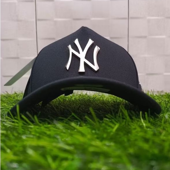 NY Chrome/Plat Besi/ Bahan Hitam/Pria wanita/Topi Baseball/MLB/