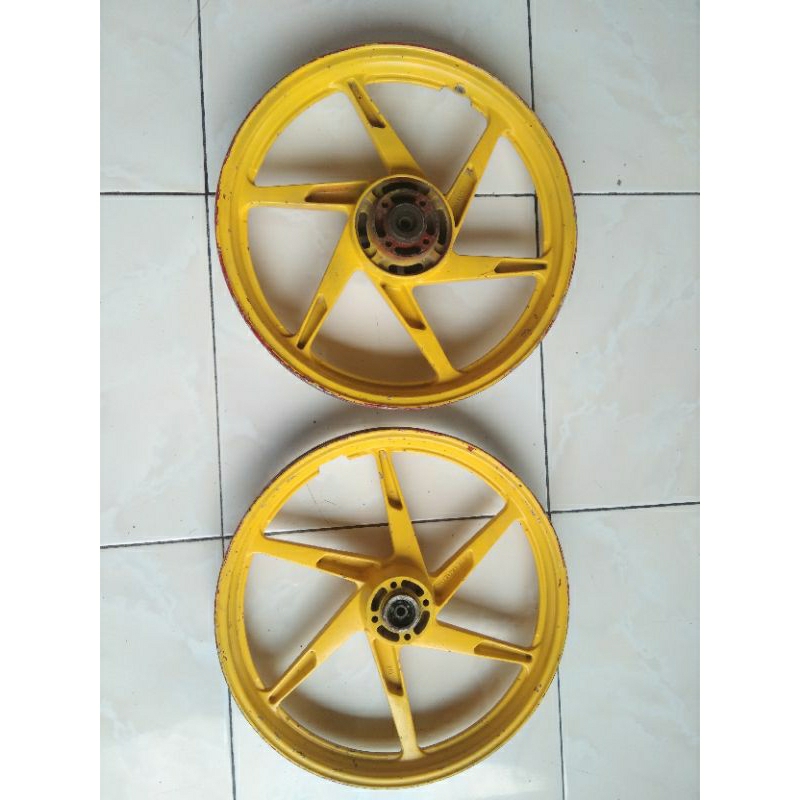 velg satria 2tak satria hiu lumba lscm ru rgx velg palang 6 original suzuki