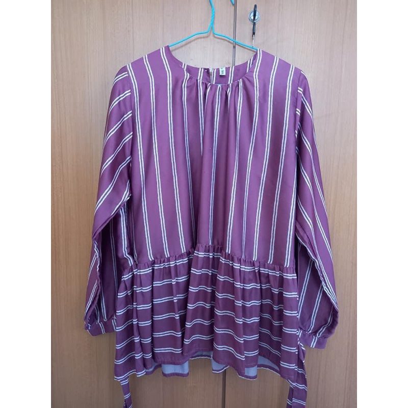 Preloved Vanilla Hijab Blouse