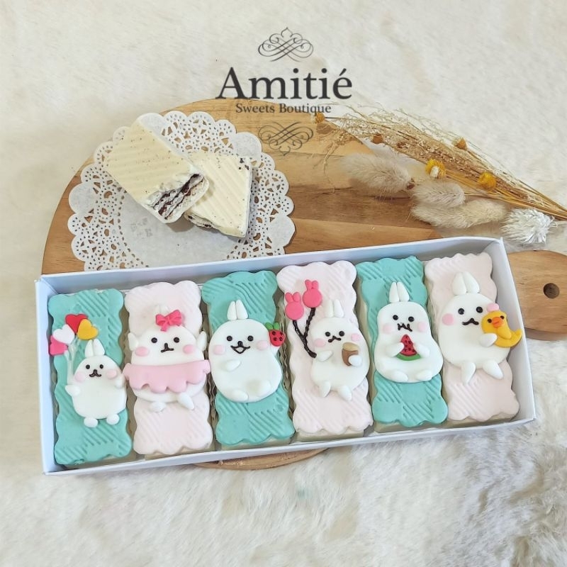 

Coklat Wafer Molang - 1 Box isi 6 / Coklat Karakter / Birthday Gift / Hadiah Ulang Tahun