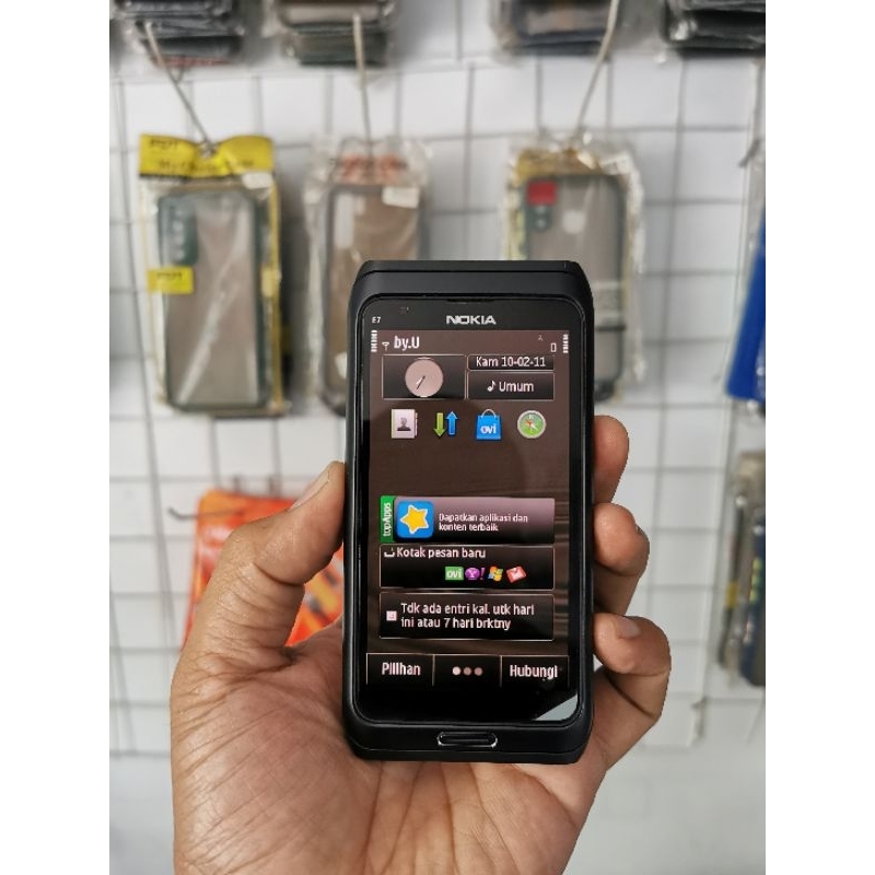 NOKIA E7