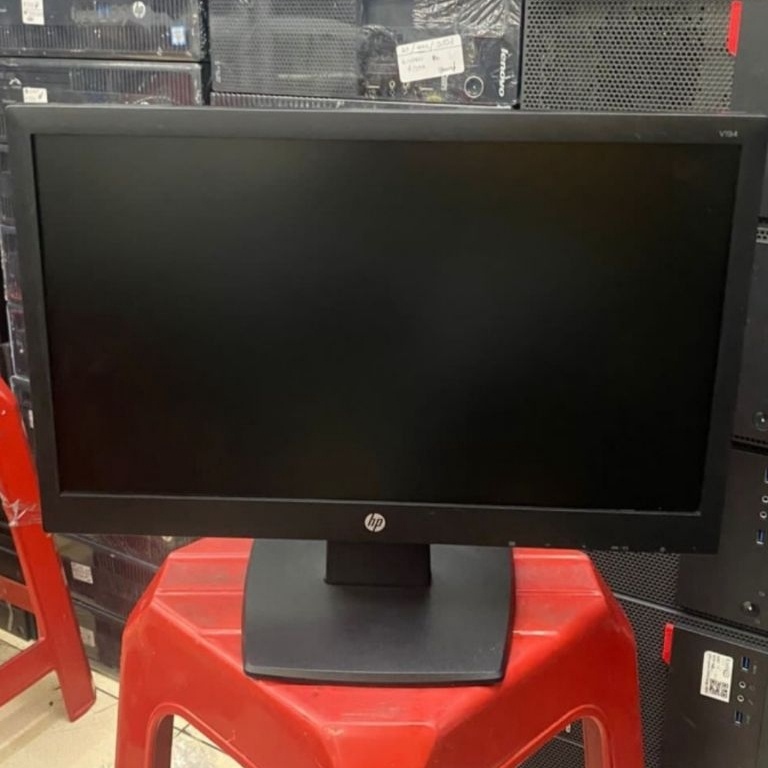 KODE S65X Lcd Monitor 19 Inch Hp Wide Screen Lengkap Kabel Mulus Like New Jossss