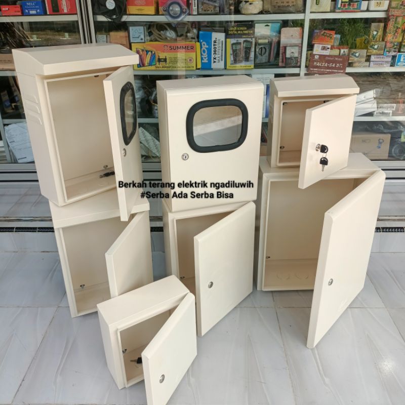 Box Panel Outdoor Indoor 30x40x15 kaca