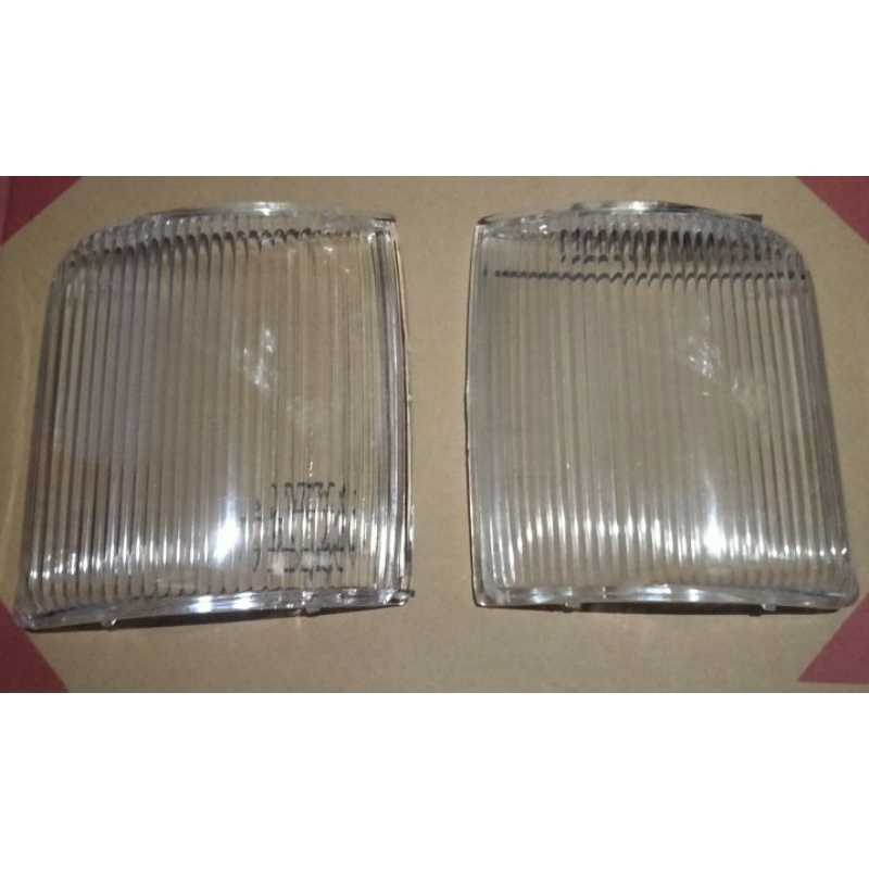 MIKA LAMPU SEN DYNA SAURUS/HINO DUTRO