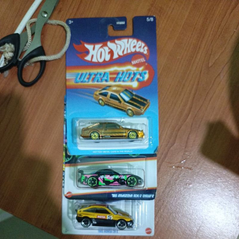 Paket hot wheels ae86