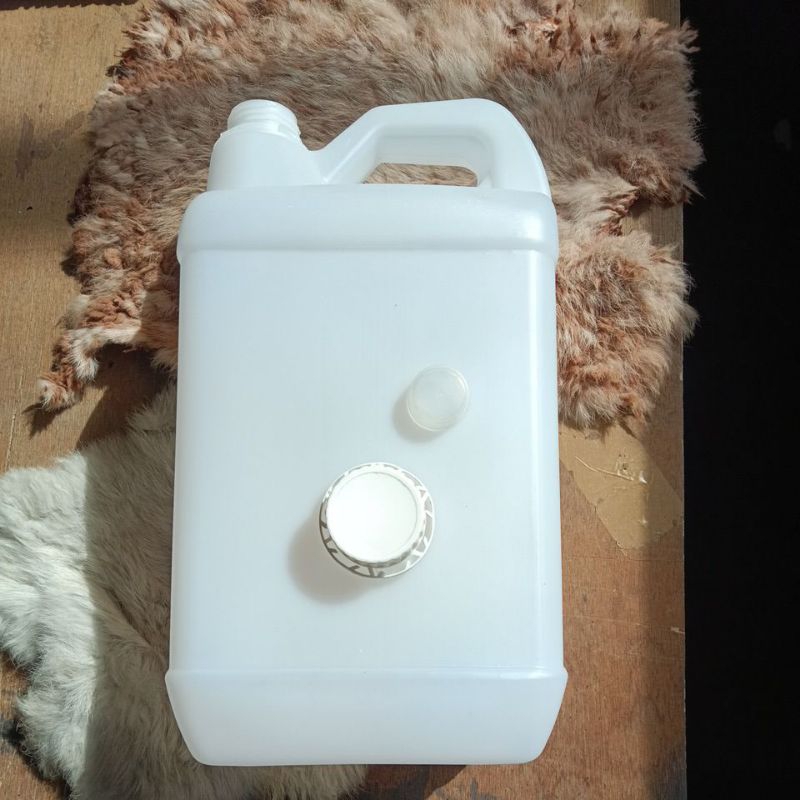 Jerigen 5 liter BARU