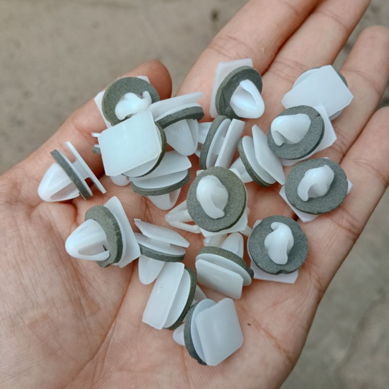 Kancing Klip Body Kit moulding Mobil Toyota Daihatsu Universal Isi 8 / 20 / 50 Original