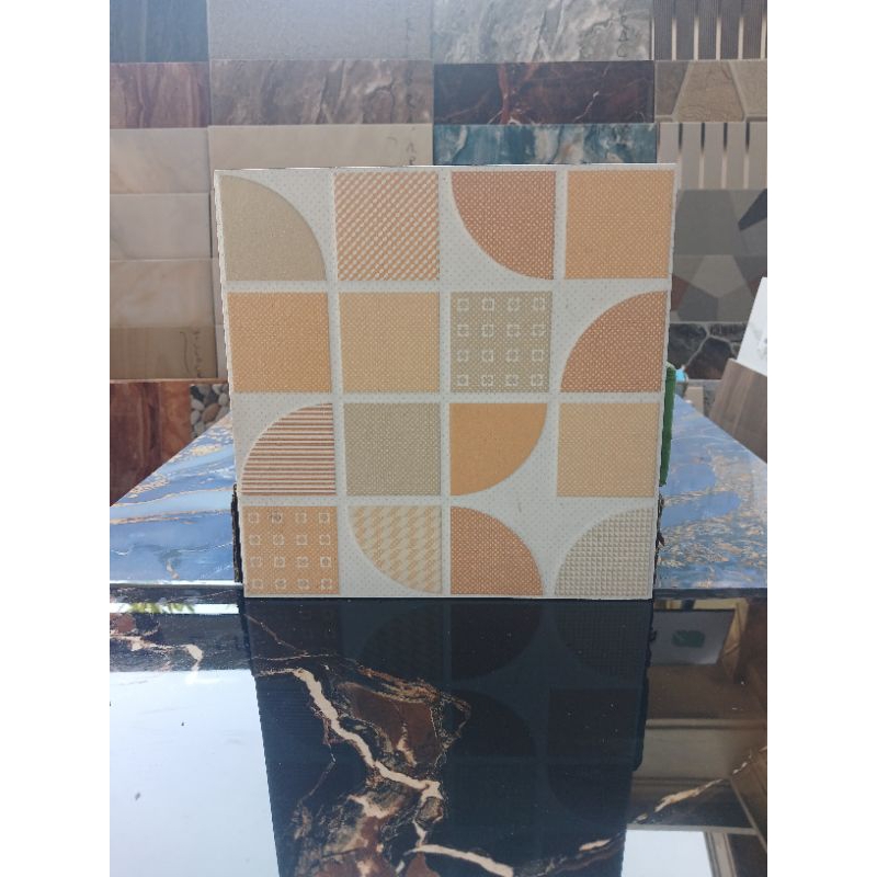 Keramik Lantai Kasar 25x25 warna cream