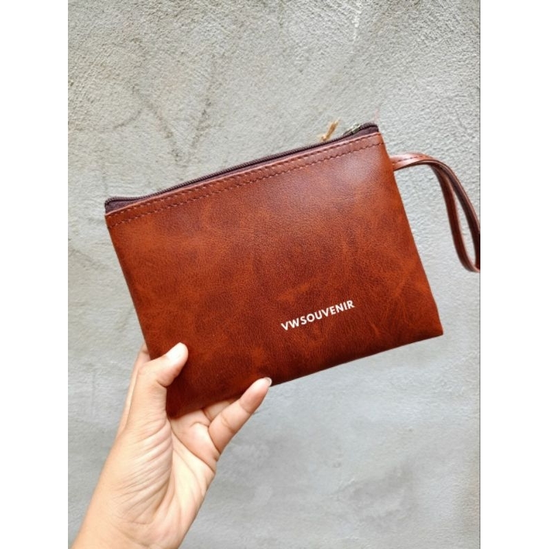 SOUVENIR POUCH PERNIKAHAN KODE ARLIN/SOUVENIR POUCH KULIT TEBAL/SOUVENIR POUCH MURAH