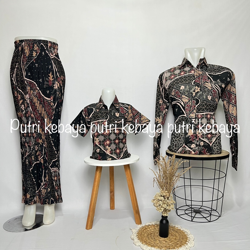 KLO Couple Batik Ibu Anak Dan Ayah Couple Keluarga Couple Family Couple Kemeja Panjang Rok Plisket
