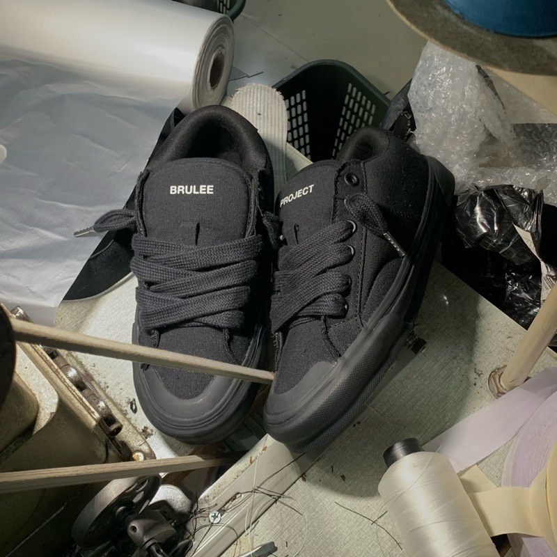 Brulee Project - Obeshoes - Full Black