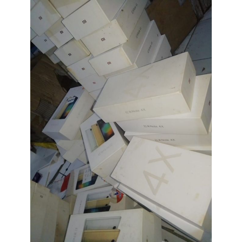 

kardus box hp untuk packingan bungkus kado dll kuat kokoh tebal mewah termurah