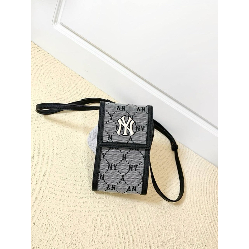 [MLB] monogram phone pouch crossbody Bag