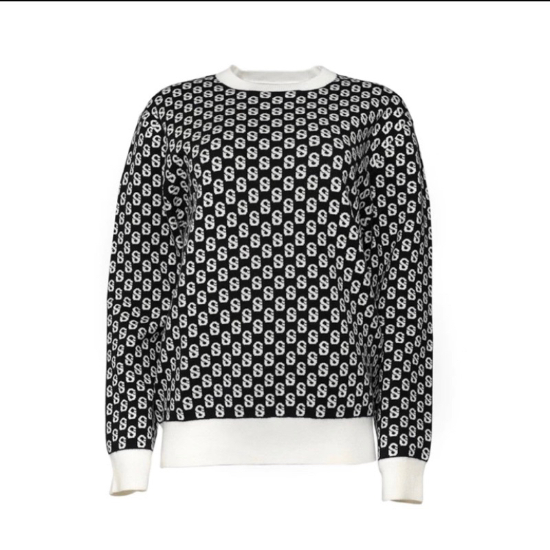 PRELOVED SIGNATURE MONOGRAM SWEATER BUTTONSCARVES (BLACK) size M