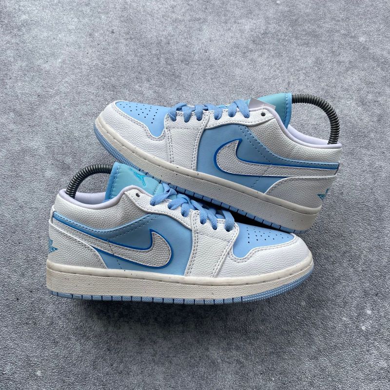 Air Jordan 1 Low Reverse Ice Blue Size 37,5