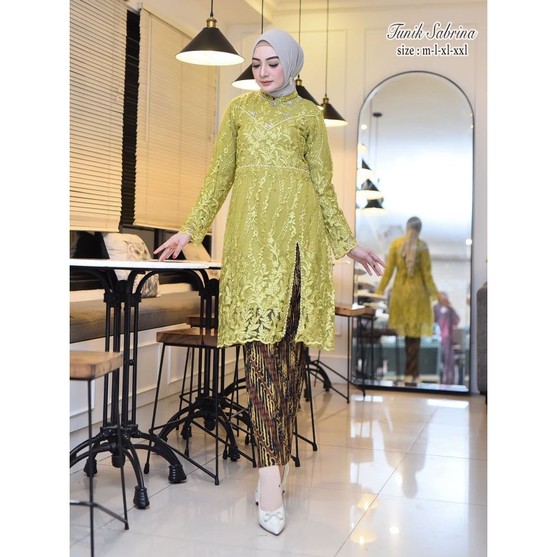 stelan kebaya tunik saqila/kebaya Kartini/kebaya kondangan/kebaya pesta