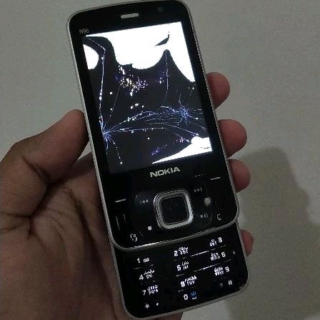 Nokia N96 LCD Pecah