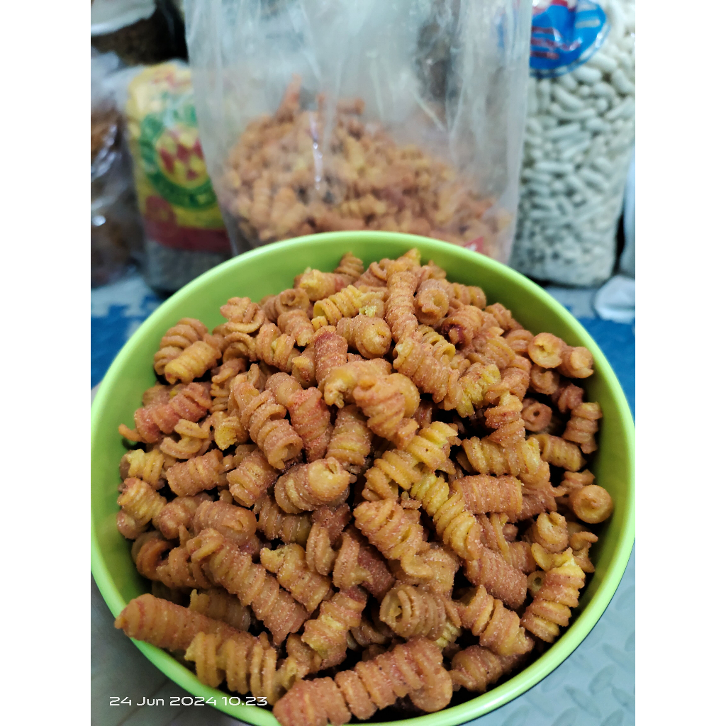 

Makaroni Spiral Balado 250G Snack Makanan Ringan