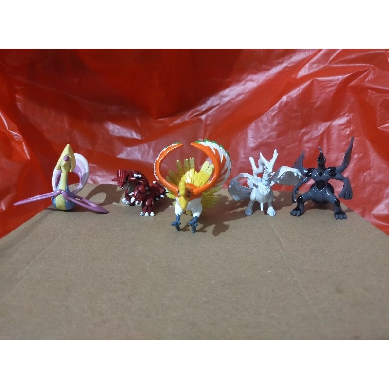 pokemon legends cresselia hooh groudon reshiram zekrom tomy moncolle