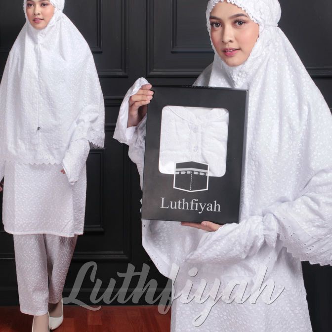 Diskon STELAN CELANA SET BERGO SARUNG TANGAN  TUNIK CELANA UMROH PUTIH KATUN JEPANG BERMOTIF TIMBUL