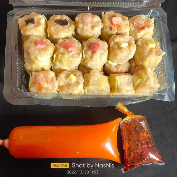 

Dimsum ayam mix isi 25 gratis saos dan minyak cabe