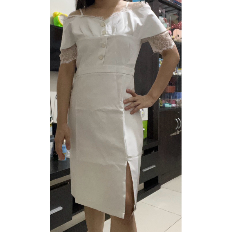 Dress putih moscato