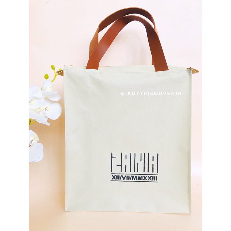 Kanvas Totebag belanja / Pouch Prada glitter Super mewah / Totebag souvenir