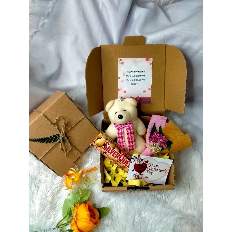 

SWEET MINI GIFT BOX/HAMPERS COKLAT VALENTINE/ KADO ULANG TAHUN DLL