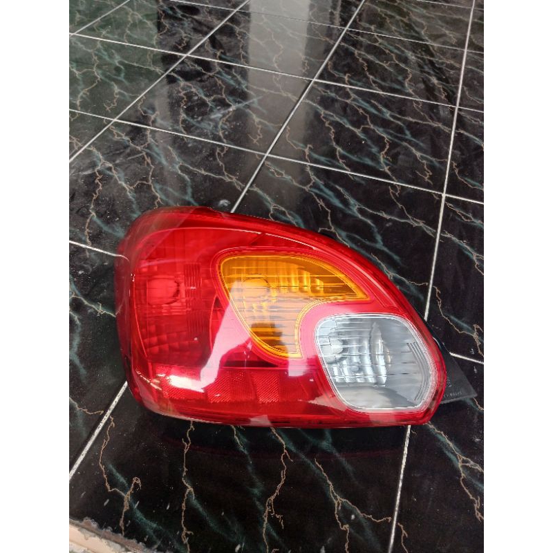 stoplamp Mitsubishi Mirage