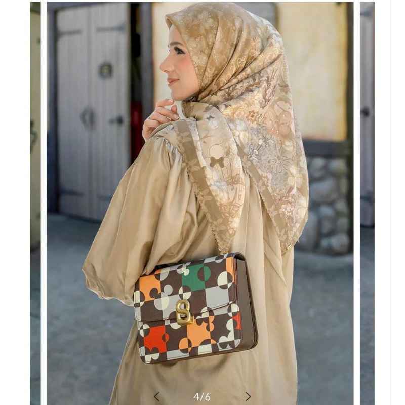 TDP cinnamoon XL ,Frozen ,samla @Buttonscarves