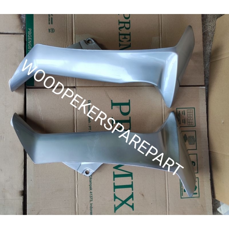 SAYAP LUAR FIZR/VEGA R LAMA SILVER