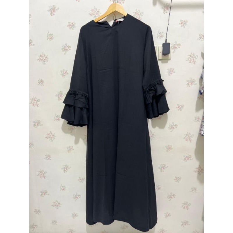 preloved elizabeth gamis hitam ld 110 panjang 130