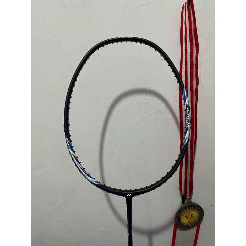 yonex astrox 27i astrox 21i