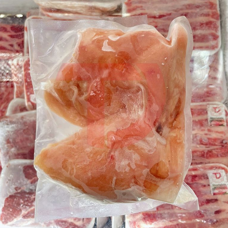 

BONELESS CHICKEN BREAST/DADA AYAM FILET