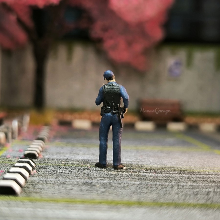 HG Figure Satpam Security Radio Skala 1/64 Diorama Pos Polisi Militer Miniatur Aksesoris Custom Diec