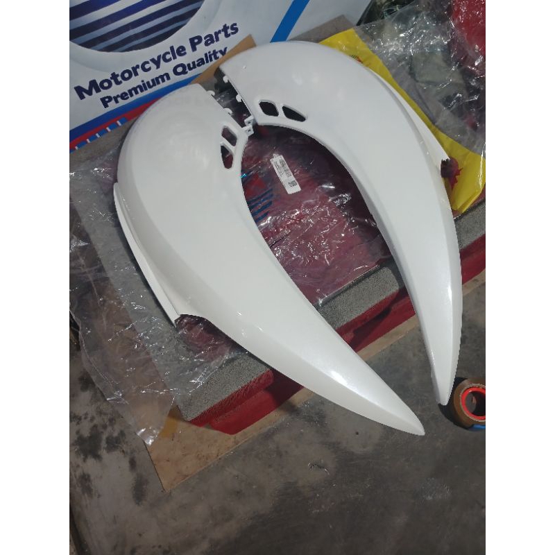 cover body belakang scoopy karbu putih/body belakang kanan kiri scoopy karbu putih/win