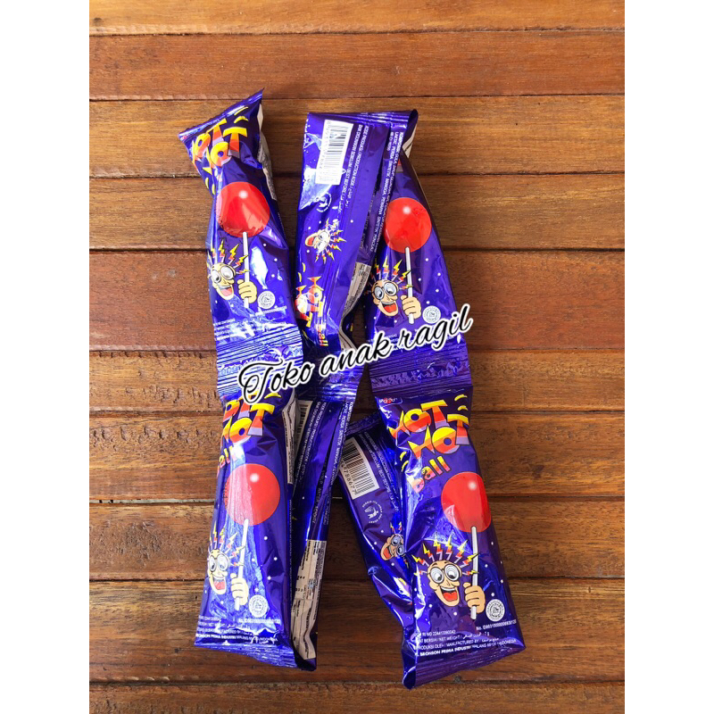 

Permen hot hot ball 1 renceng isi 10 pcs