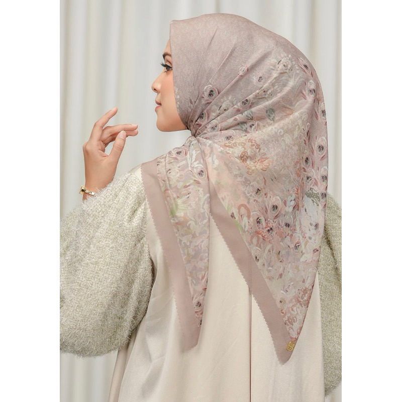 New buttonscarves Ederra - milky