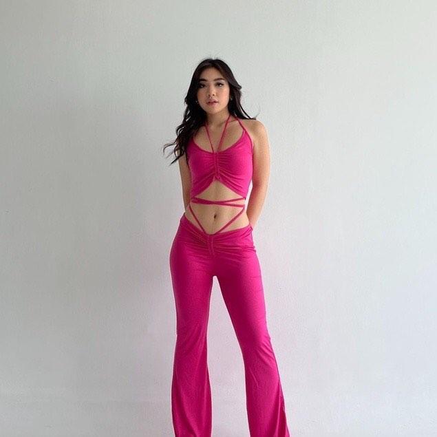 PL Preloved One Set Shewearssugar Maddie Set, Set Pink, Oneset Bikini, One Set Celana Cutbray Bralet