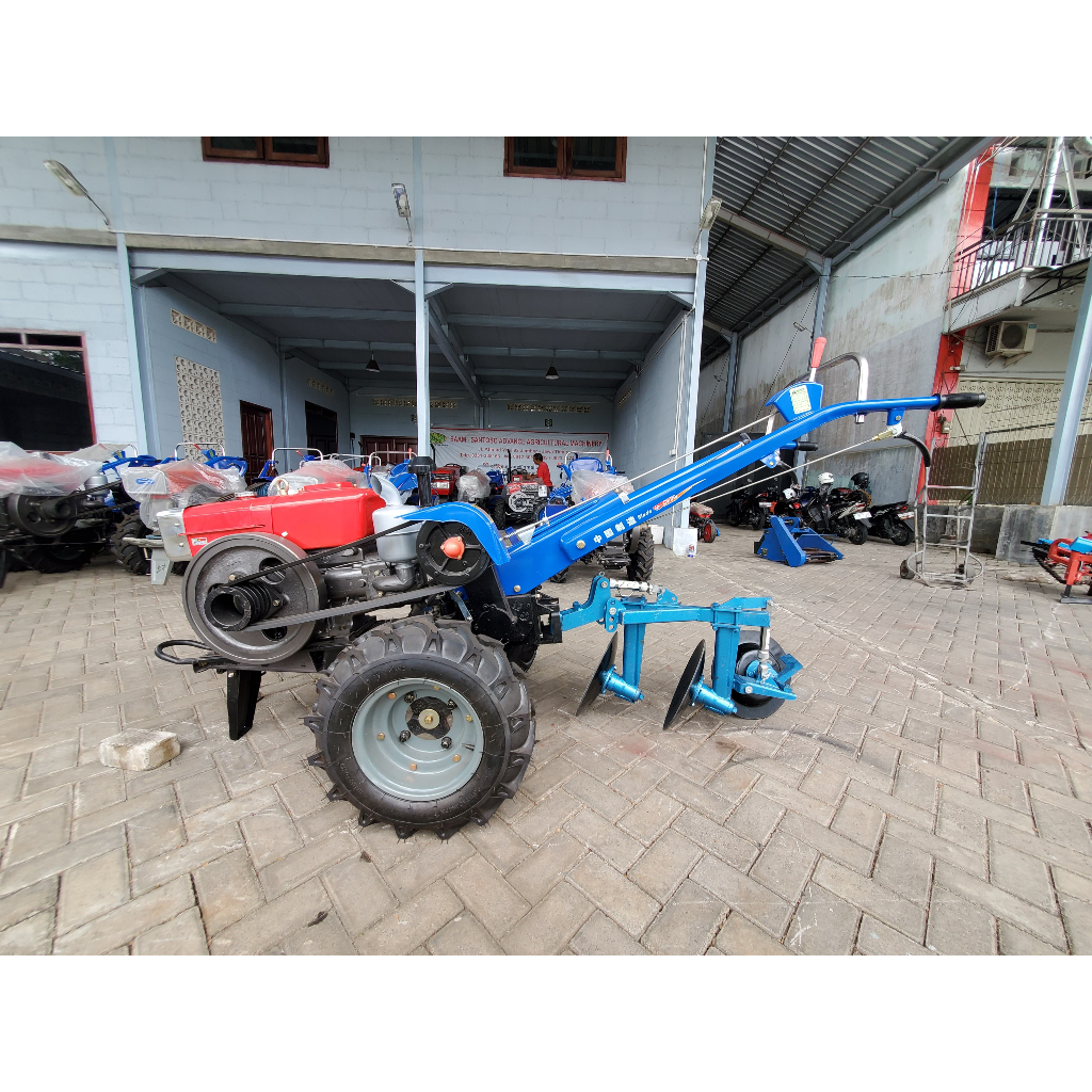 Traktor DF151 ( Mesin ZS1100NL - Tanpa Rotary ) Dengan Singkal Parabola 2 Piringan