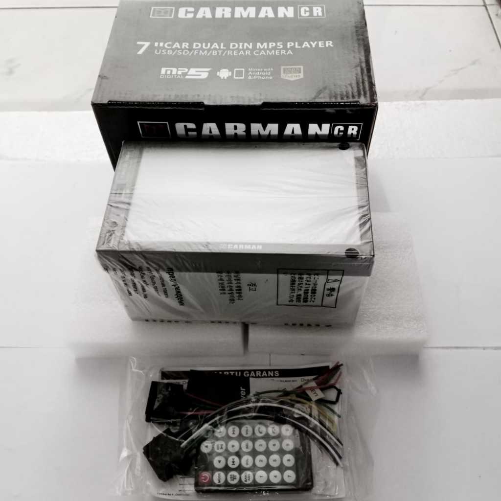 Carman 7" Car Dual Din MP5 Player Deckless / USB / SD / FM / BT/ REARCAMERA