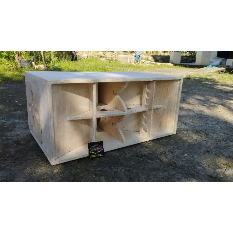 BOX CLA 10 IN DOBEL