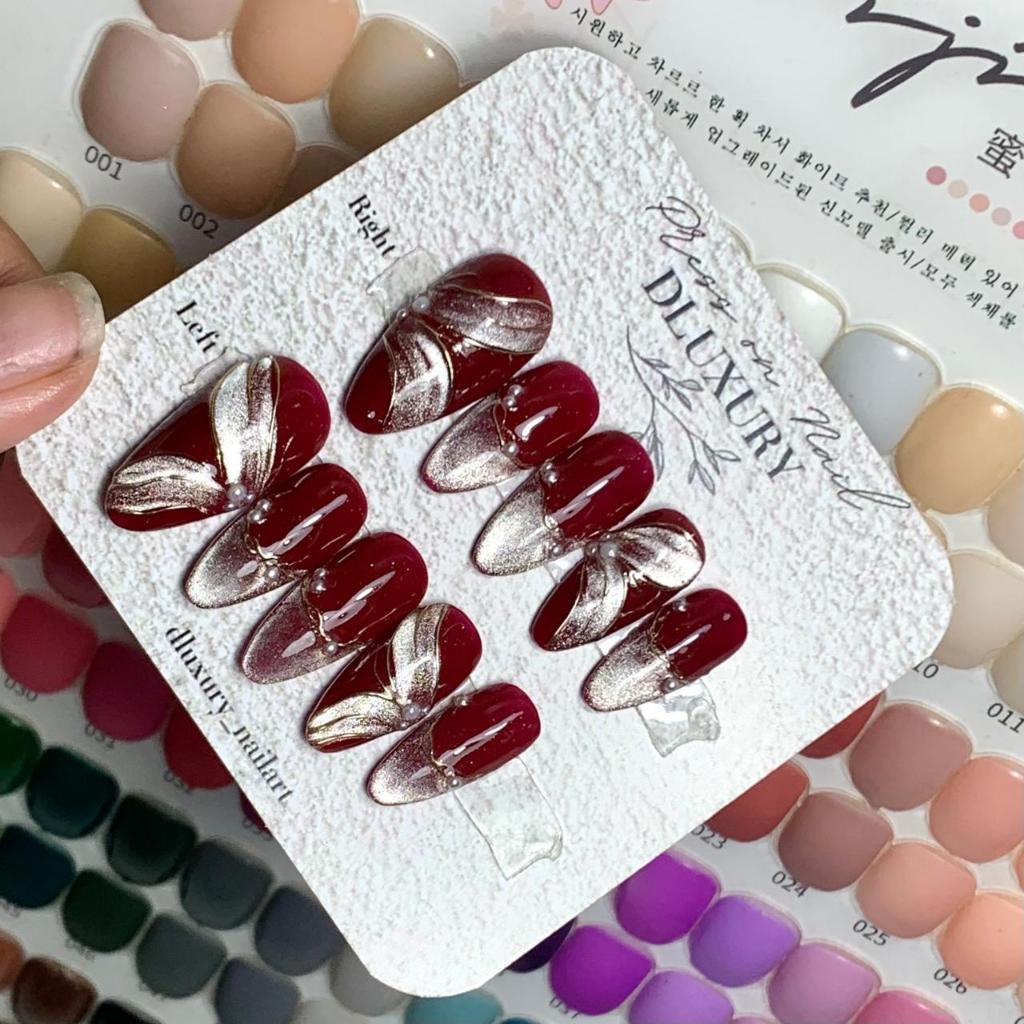 PRESS ON NAIL FairyMaroon Cateye