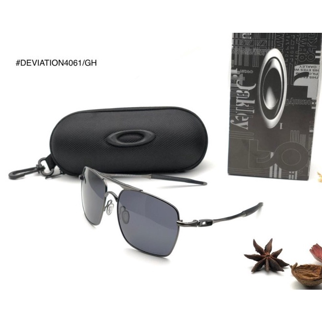 KODE G46T Kacamata Oakley Deviation Polarized Iridium