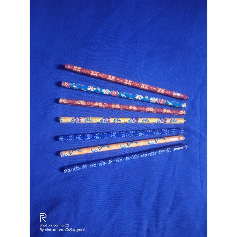 

Pensil Random